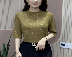 輕奢半高領中袖