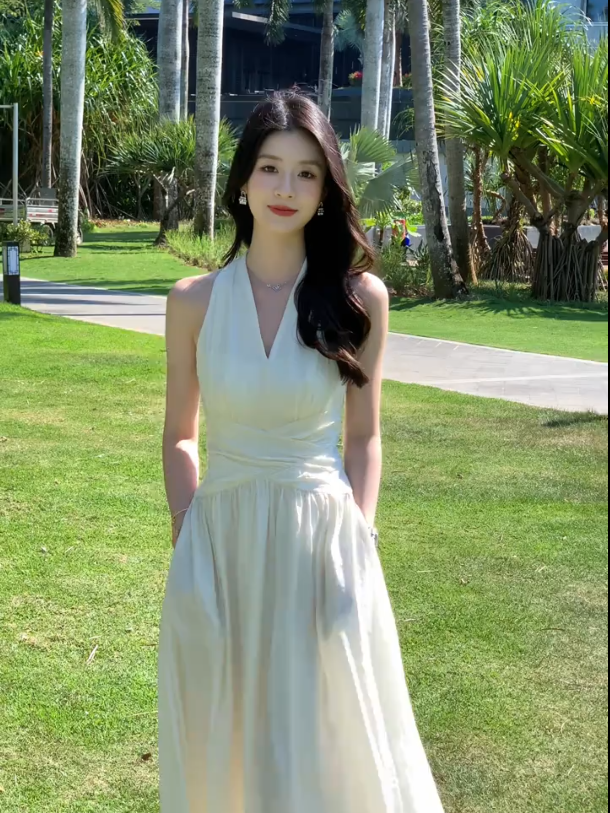 無袖V領連衣裙